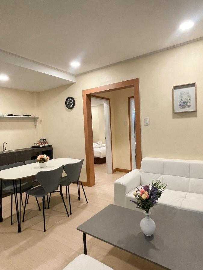 On Hotel Friendship Angeles Ngoại thất bức ảnh