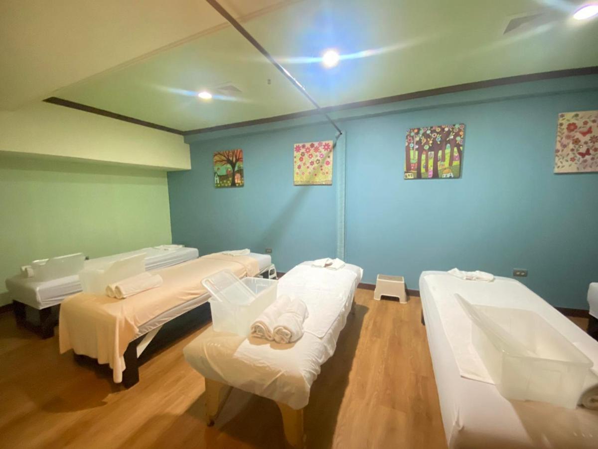 On Hotel Friendship Angeles Ngoại thất bức ảnh